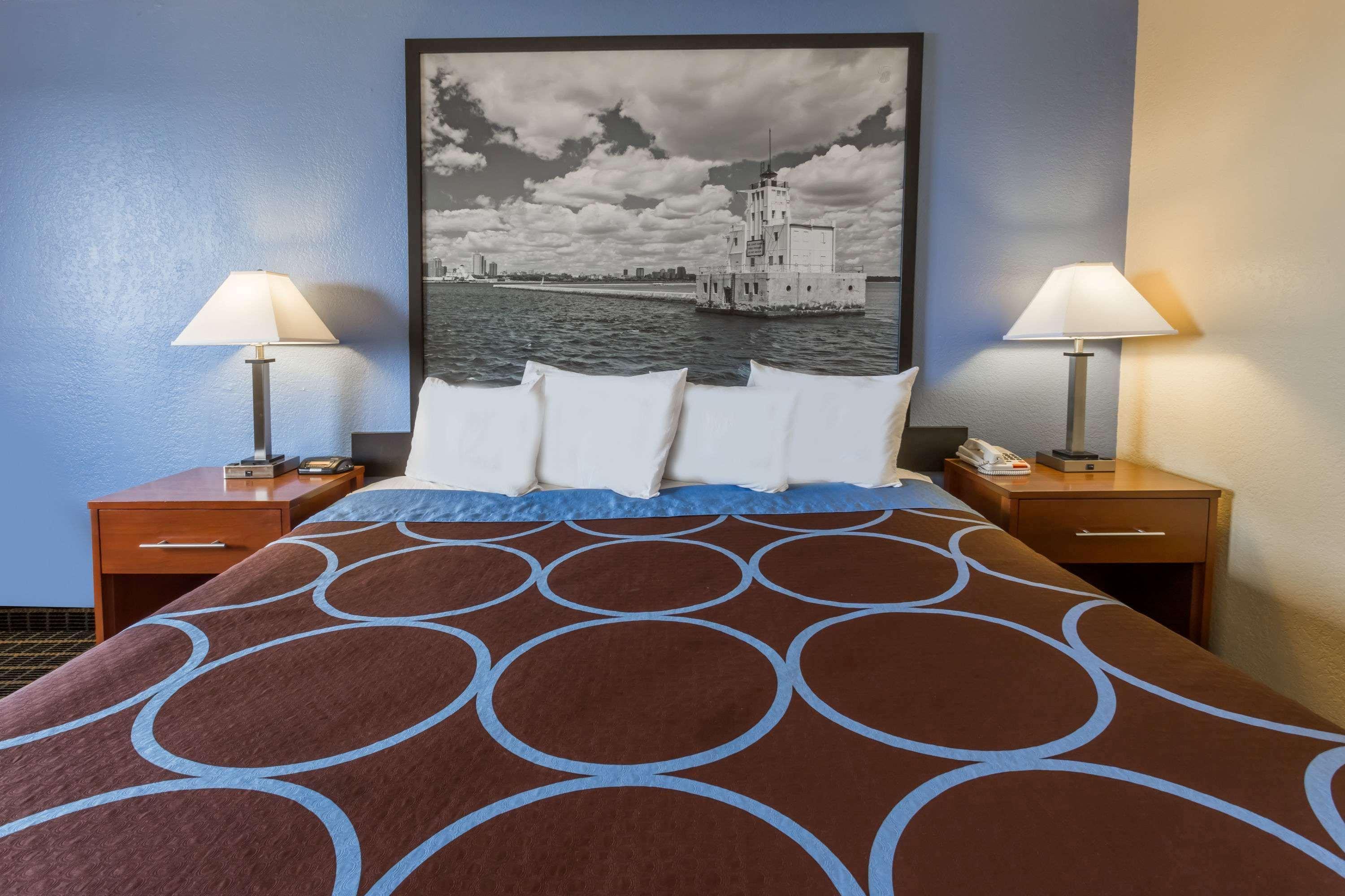Super 8 By Wyndham Janesville Luaran gambar